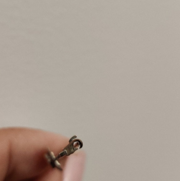 🇨🇦 Victorian 14K gold bar brooch with a diamond - Picture 8 of 12